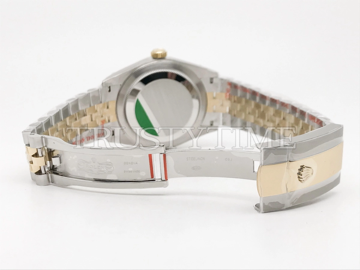 Копия часов Rolex Sky-Dweller 42mm 336933-0002