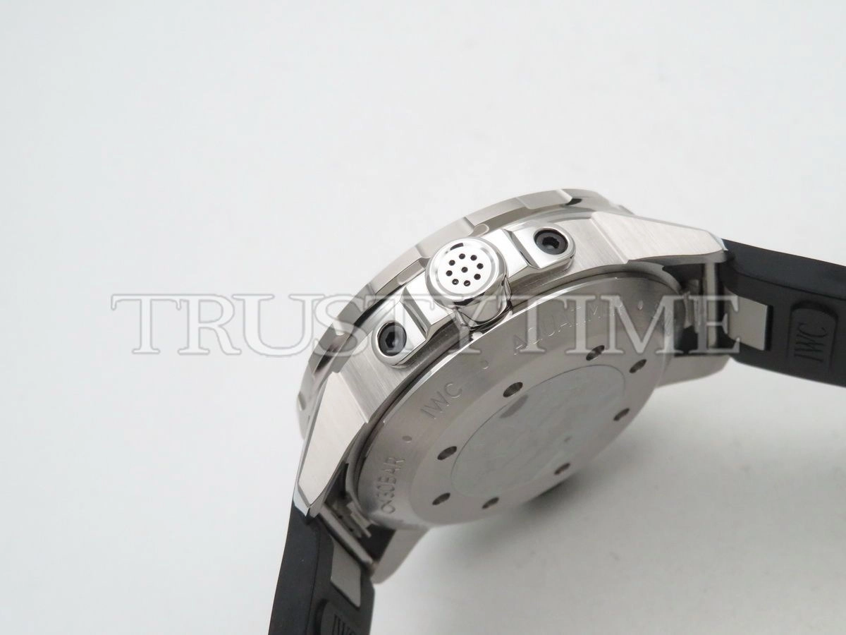 Копия часов IWC Aquatimer Chronograph Edition Sharks 44mm IW379506