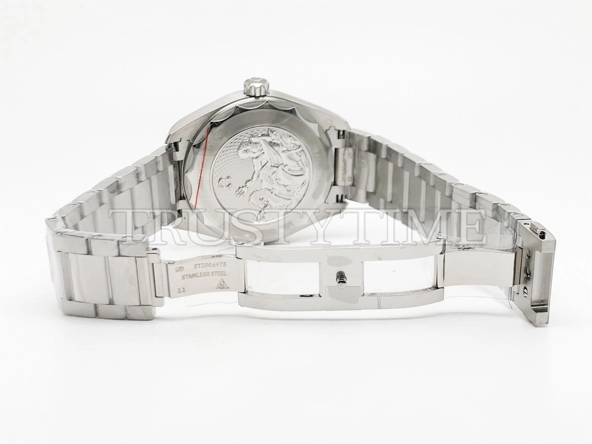 Копия часов Omega Seamaster Aqua Terra Co-axial Master Chronometer GMT Worldtimer 43mm 220.10.43.22.03.002