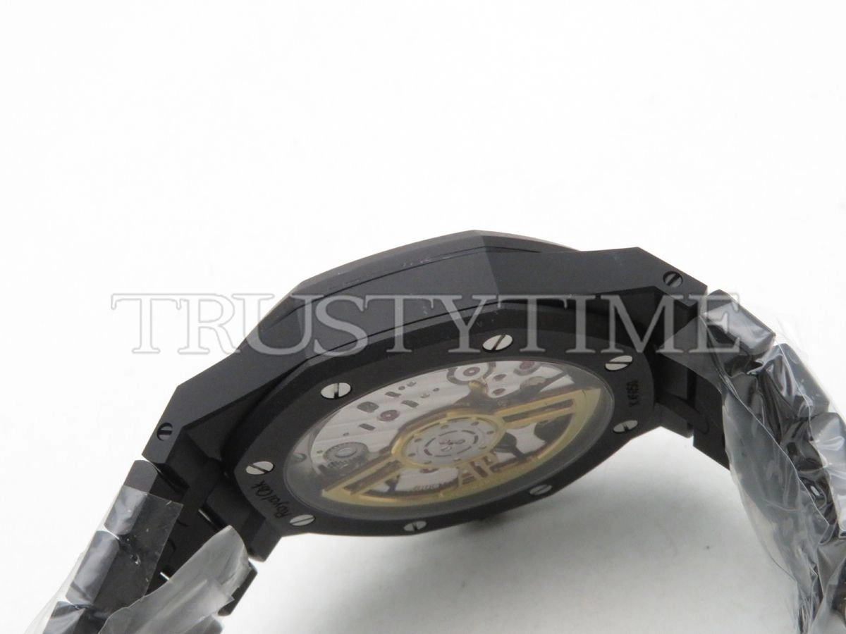 Копия часов Audemars Piguet Royal Oak Black Venom Custom 15500 White