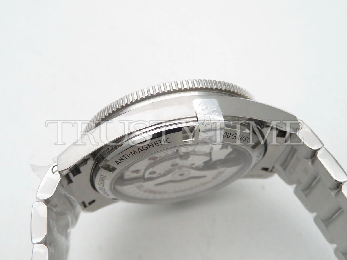 Копия часов Omega Seamaster 300m Master Co-Axial Chronometer "SPECTRE" Limited Edition 41mm 233.32.41.21.01.001