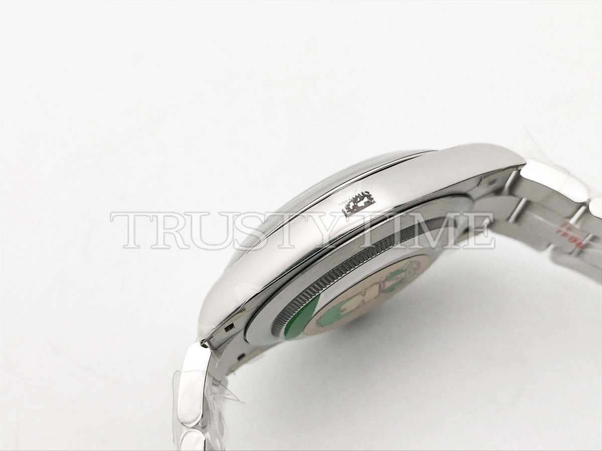 Копия часов Rolex Oyster Perpetual 36mm 126000-0006