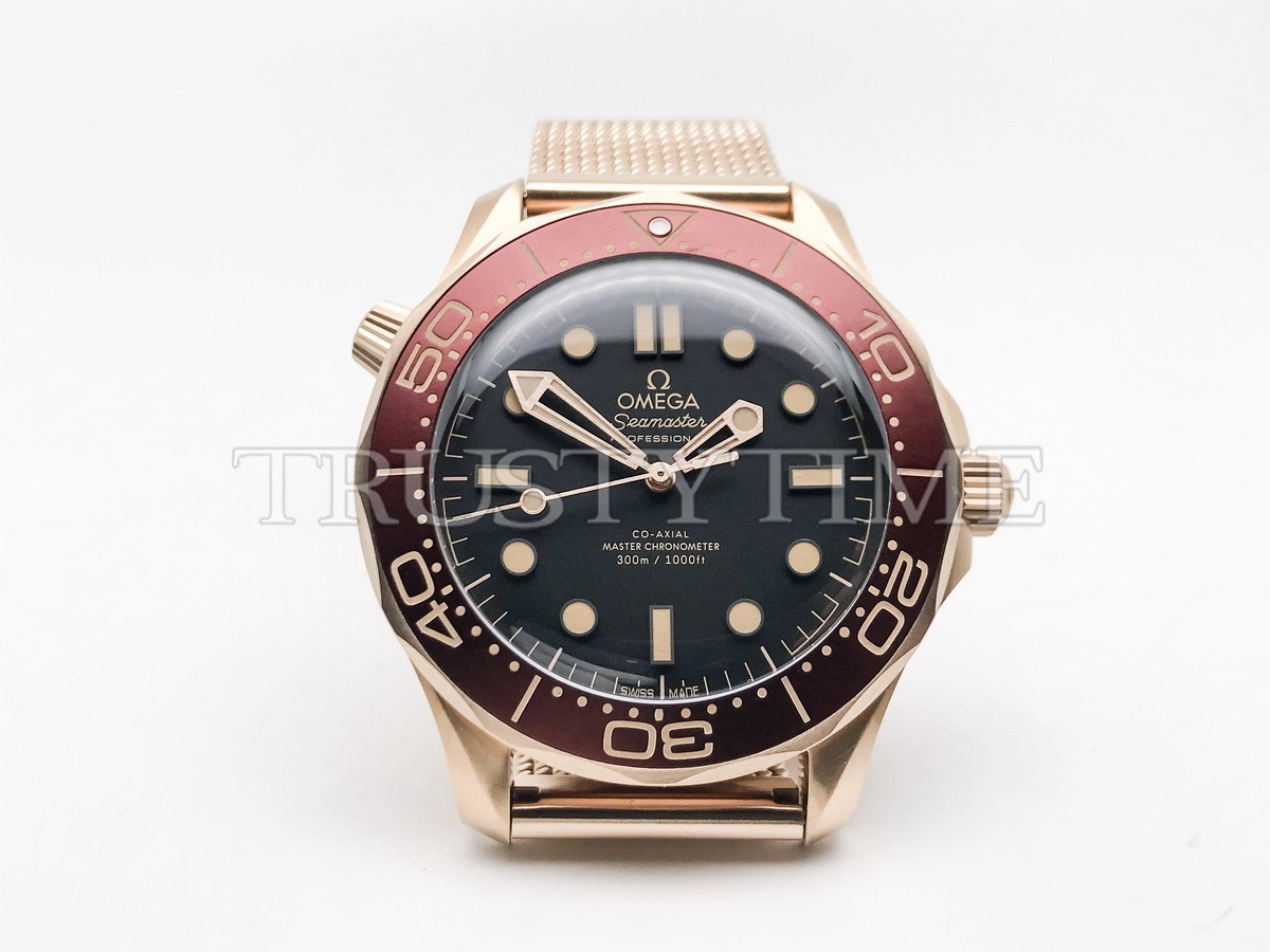 Копия часов Omega Seamaster Diver 300 Co-axial Master Chronometer 42mm 210.90.42.20.01.003