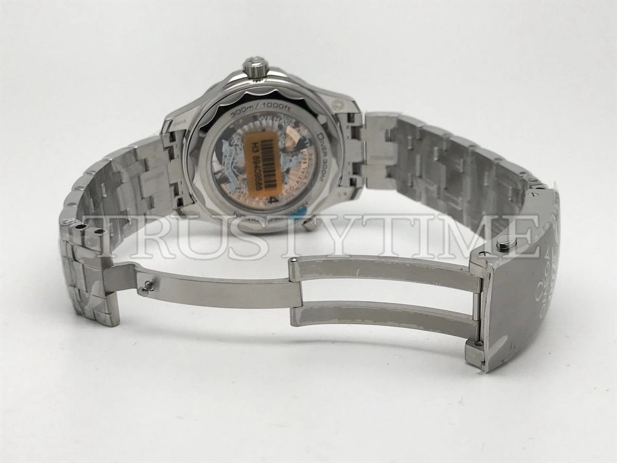 Копия часов Omega Seamaster Diver 300M Master Co-Axial Platinum Aston Martin Neiman Marcus 42mm 210.93.42.20.99.001