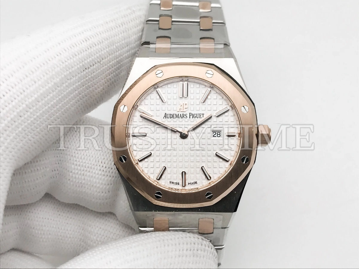 Копия часов Audemars Piguet Royal Oak Ladies 33mm 67650SR.OO.1261SR.01