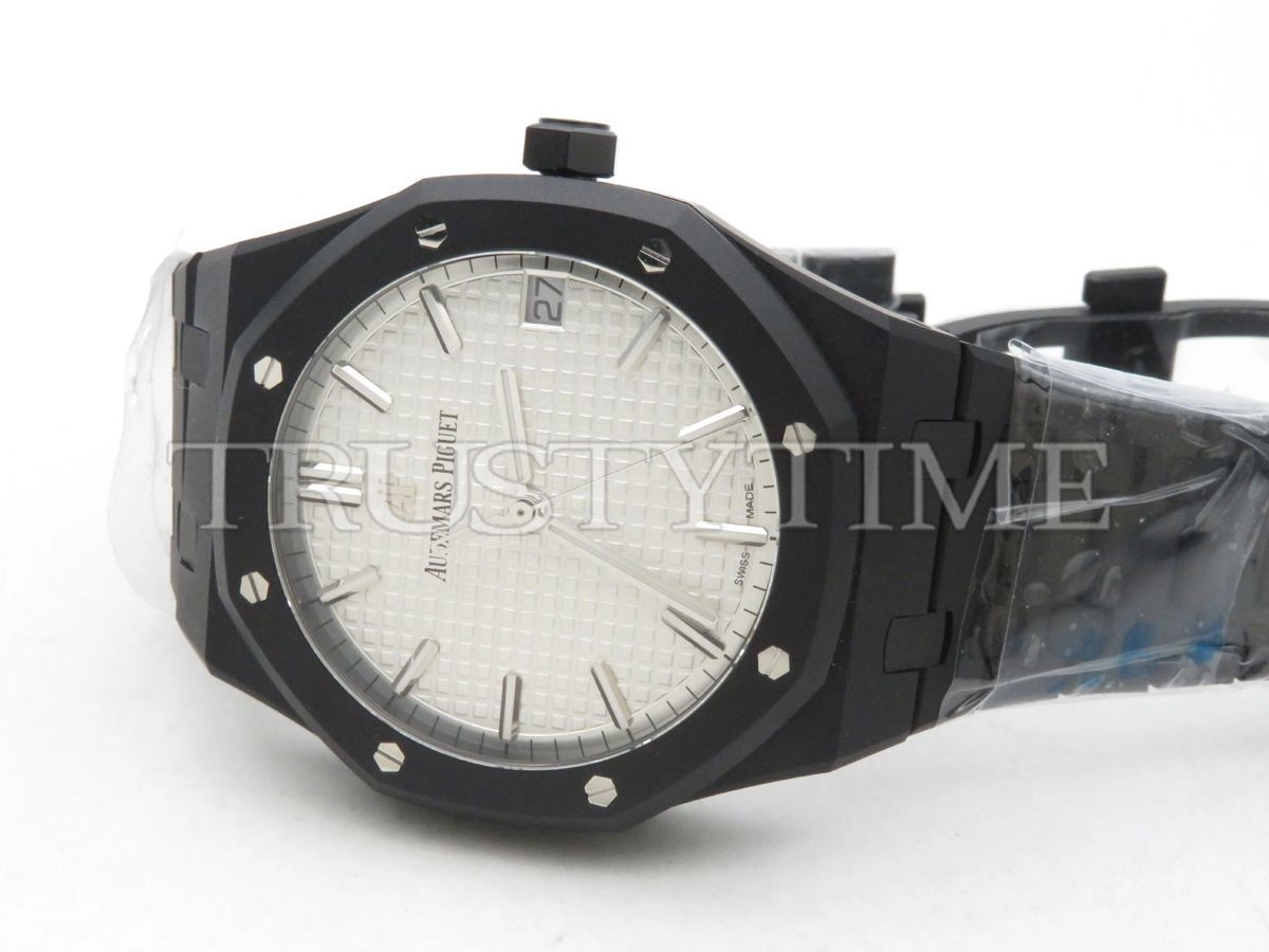Копия часов Audemars Piguet Royal Oak Black Venom Custom 15500 White