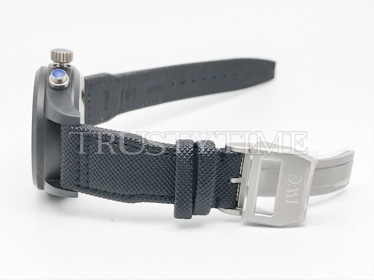 Копия часов IWC Pilot's Watch Chronograph Top Gun 44mm IW389001