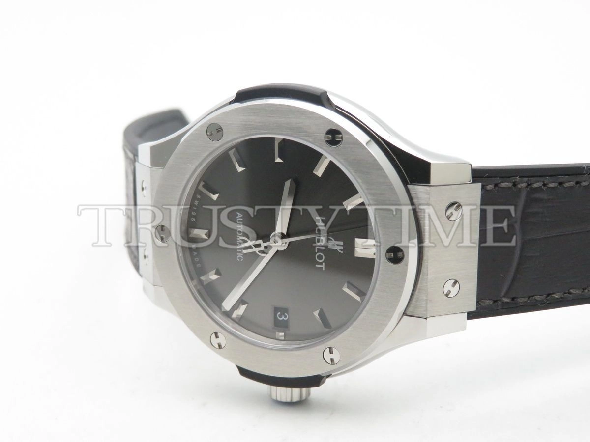 Копия часов Hublot Classic Fusion 38mm 565.NX.7071.LR
