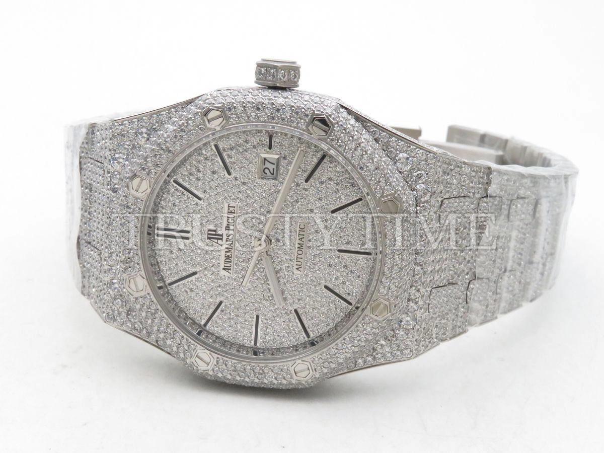 Копия часов Audemars Piguet Royal Oak 15400 Full Diamond
