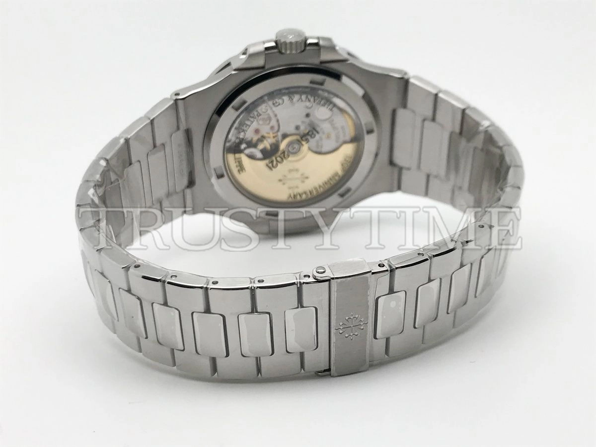 Копия часов Patek Philippe Nautilus Tiffany&Co 40mm 5711/1A-018