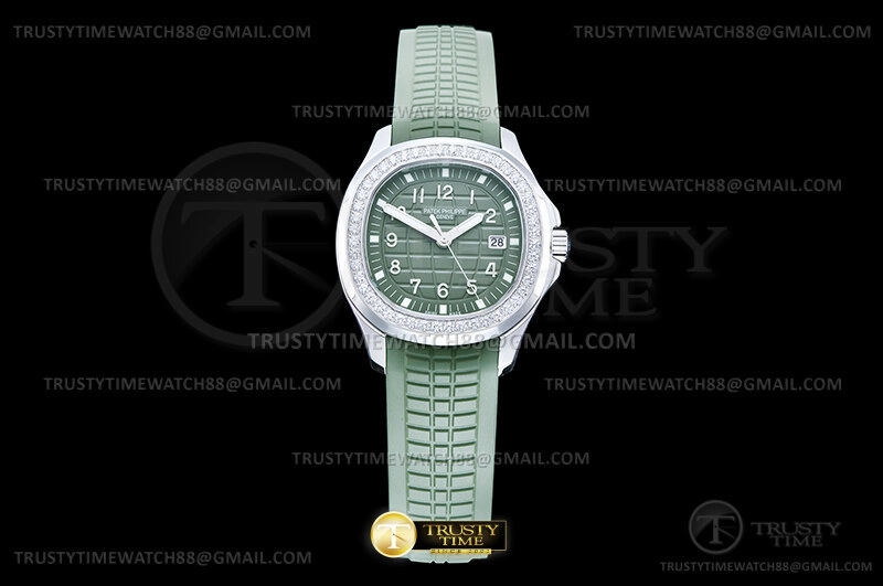 Patek Philippe Aquanaut Luce 38.8mm 5267/200A-011 Patek Philippe Aquanaut Luce 38.8mm 5267/200A-011