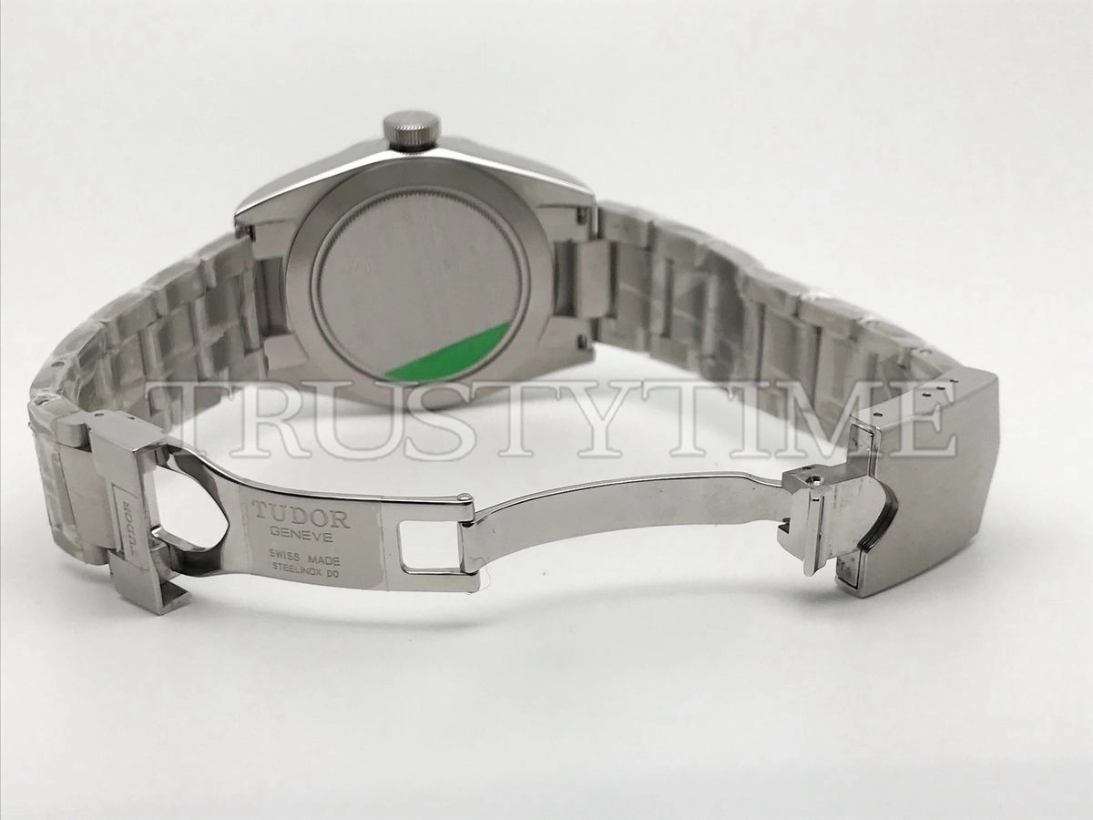 Копия часов Tudor Heritage Black Bay 41mm M79540-0001