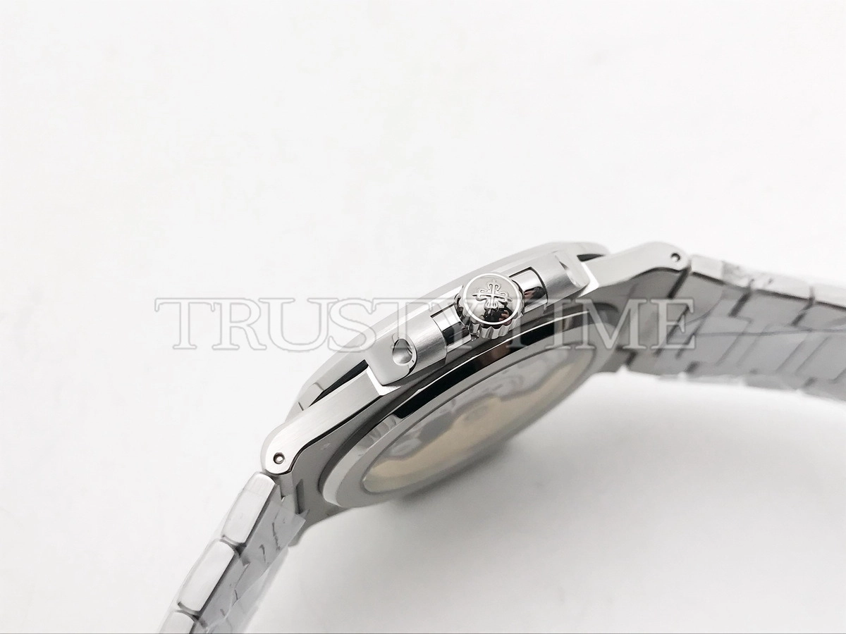 Копия часов Patek Philippe Nautilus 41mm 5811/1G-001