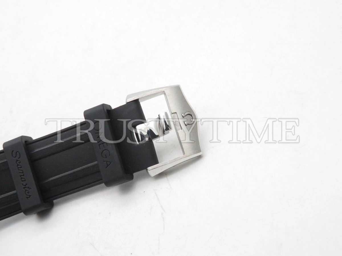 Копия часов Omega Seamaster Diver 300m Co‑Axial Master Chronometer Chronograph 44mm 210.22.44.51.01.001