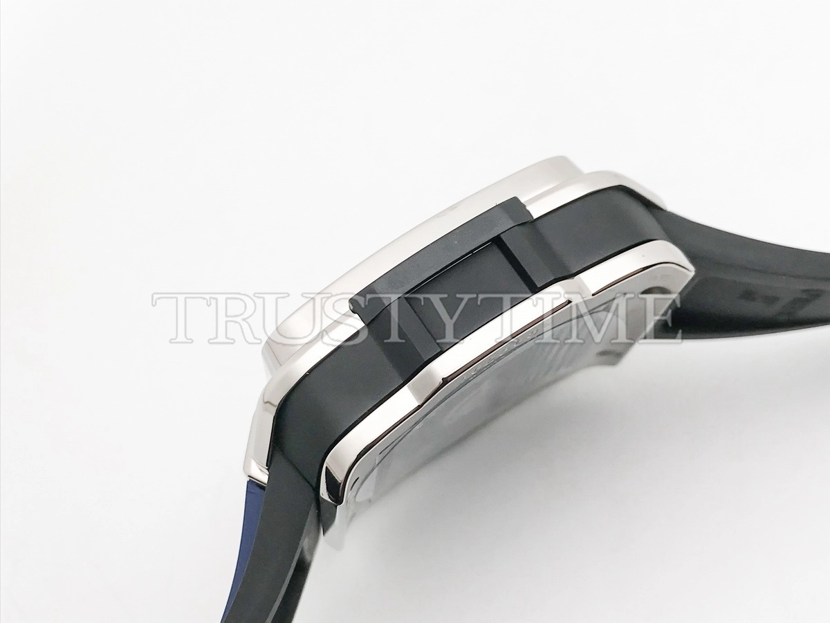 Копия часов Hublot Square Bang Unico Titanium Blue 821.NX.5170.RX