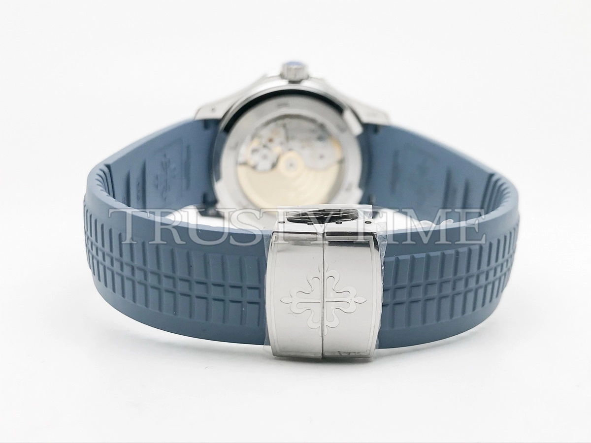 Копия часов Patek Philippe Aquanaut Travel Time 41mm 5164G-001
