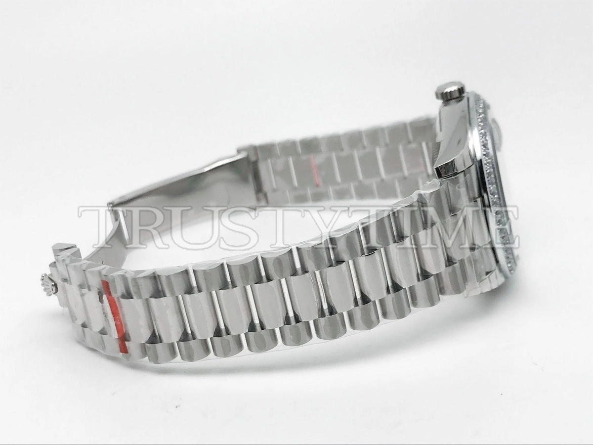 Копия часов Rolex Day-Date 40mm 228349RBR-0003
