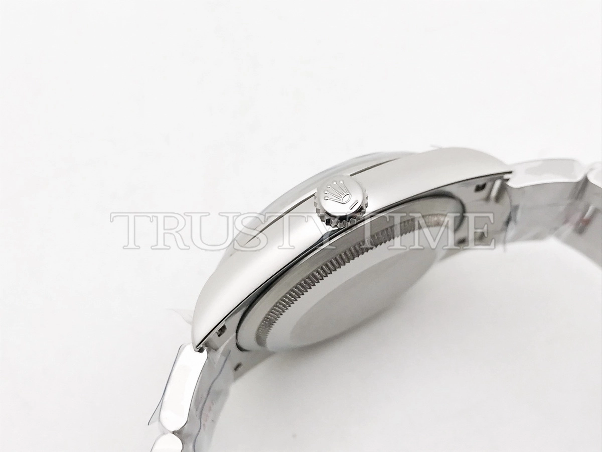 Копия часов Rolex Oyster Perpetual 36mm 126000-0014
