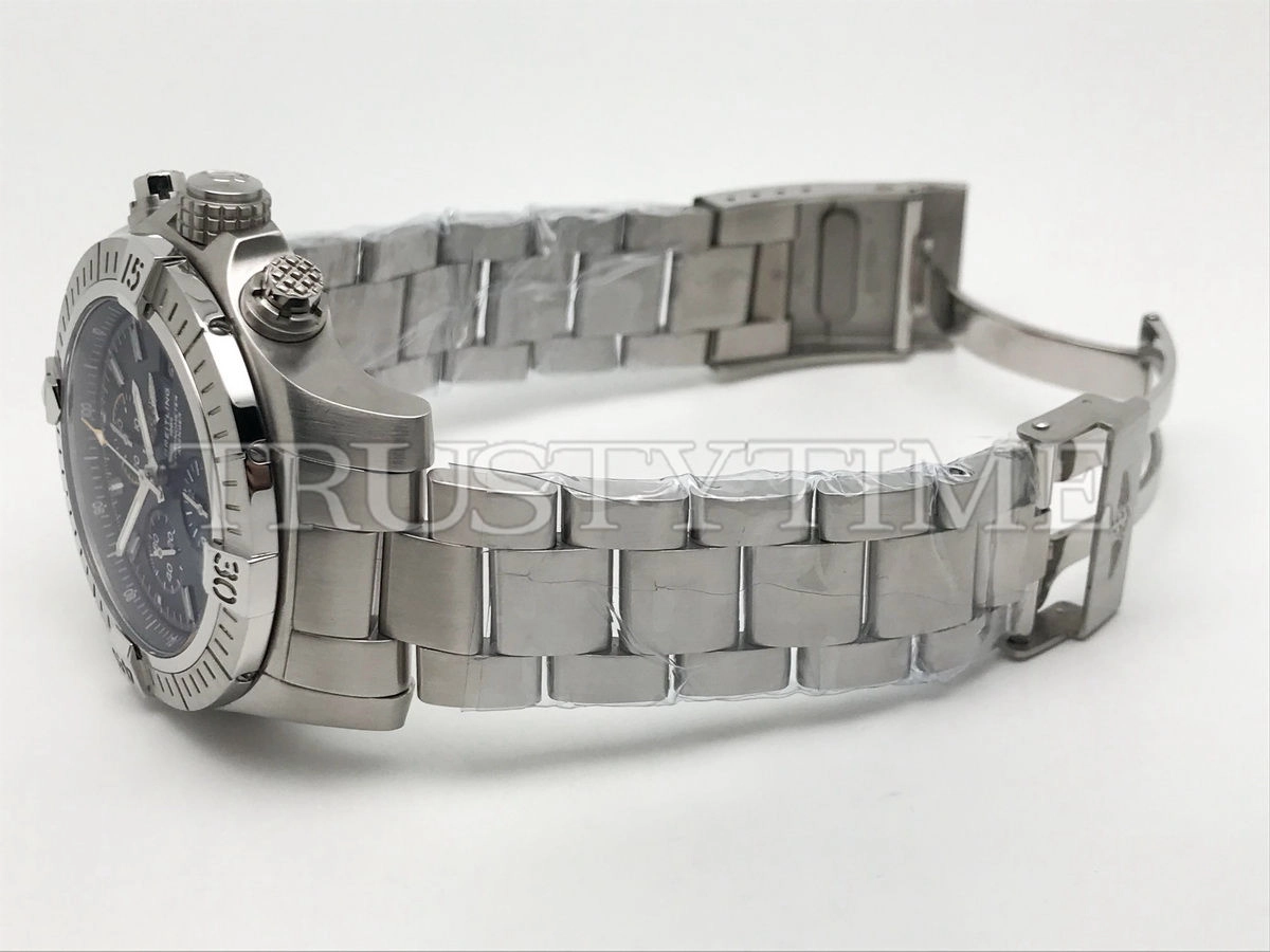 Копия часов Breitling Avenger Chronograph 45 A13317101B1A1