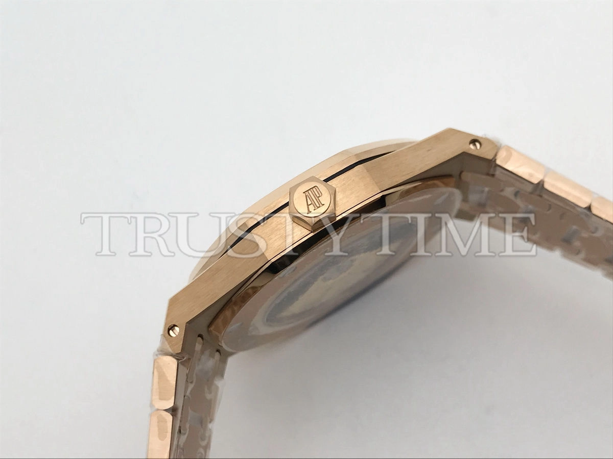 Копия часов Audemars Piguet Royal Oak Automatic II 15400OR.OO.1220OR.01
