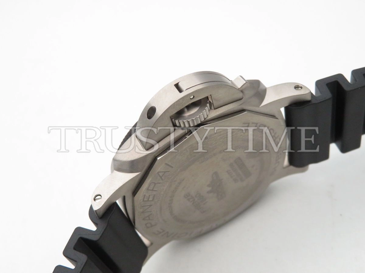 Копия часов Panerai Luminor Submersible 3 Days Automatic BMG-Tech 47mm PAM00799