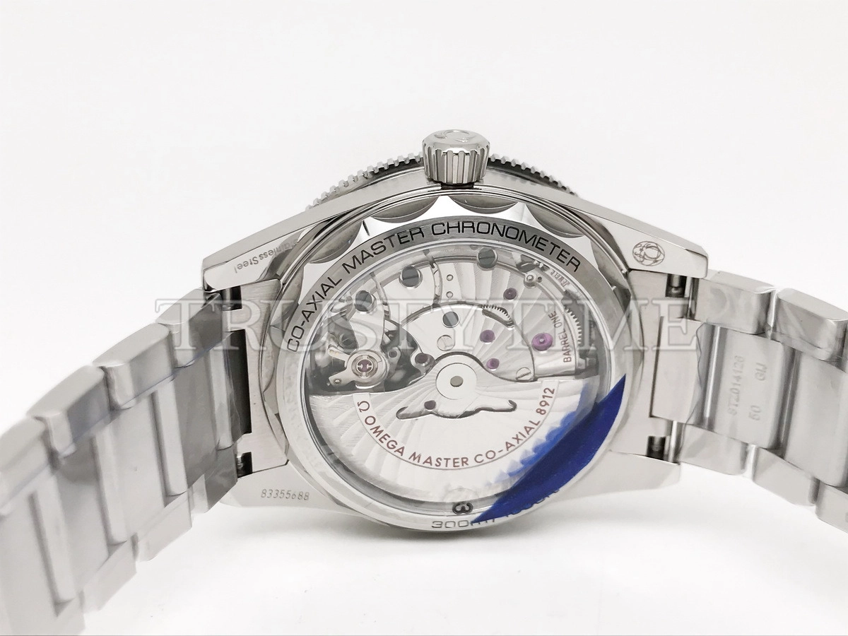Копия часов Omega Seamaster 300m 41mm 234.30.41.21.03