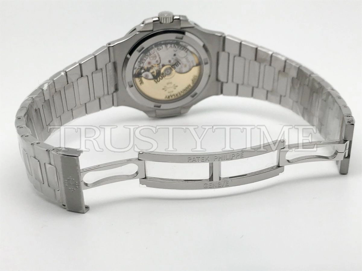 Копия часов Patek Philippe Nautilus Tiffany&Co 40mm 5711/1A-018