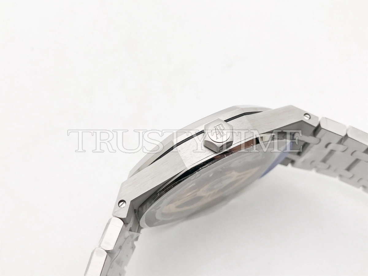 Копия часов Audemars Piguet Royal Oak Selfwinding 15510ST.OO.1320ST.06