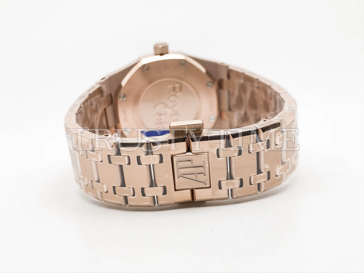 Реплика часов Audemars Piguet Royal Oak Ladies 33mm 67650OR.OO.1261OR.01 Арт.AP-0736 Копия часов Audemars Piguet Royal Oak Ladies 33mm 67650OR.OO.1261OR.01 Арт.AP-0736