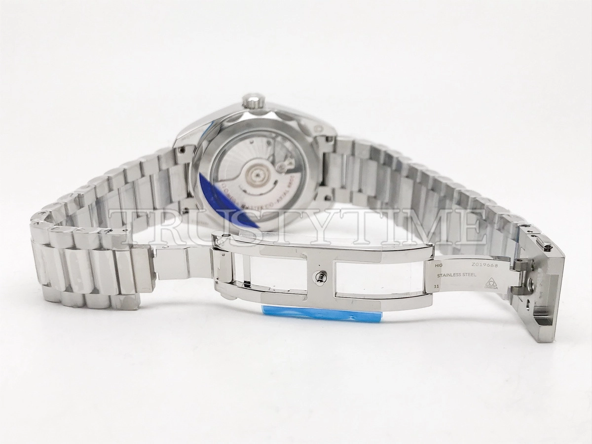Копия часов Omega Seamaster Aqua Terra 150 m Co-axial Master Chronometer 38mm 220.10.38.20.03.005