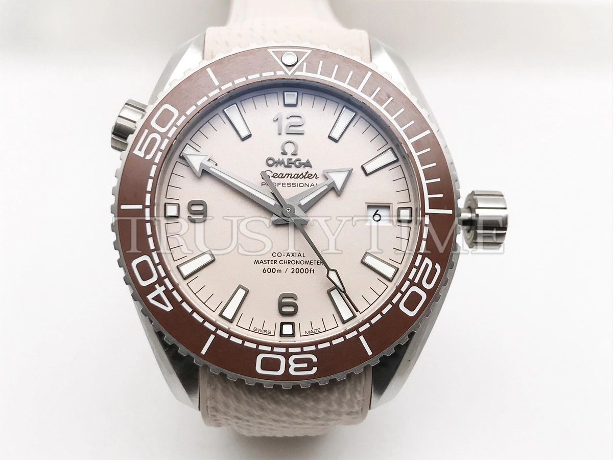 Копия часов Omega Seamaster Planet Ocean 600m 43,5mm 215.32.44.21.09