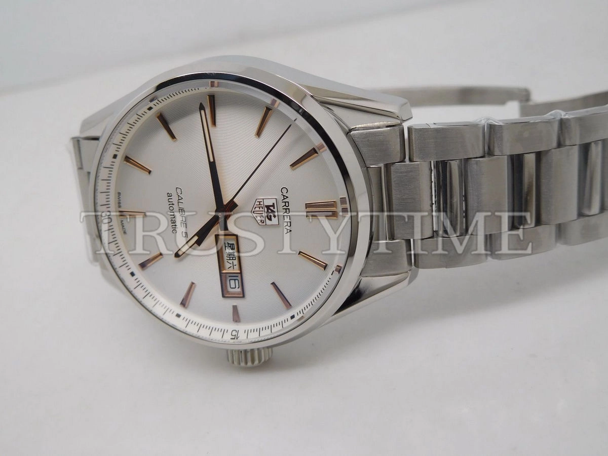 Копия часов Tag Heuer Carrera Calibre 5 Day Date 41mm WAR201D.BA0723