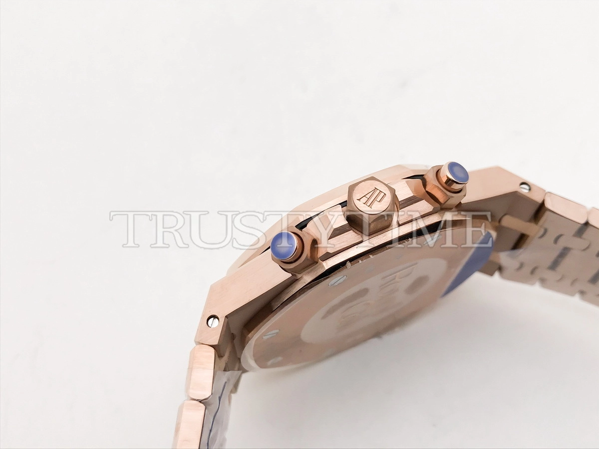 Копия часов Audemars Piguet Royal Oak Selfwinding Chronograph 26331OR.OO.1220OR.02