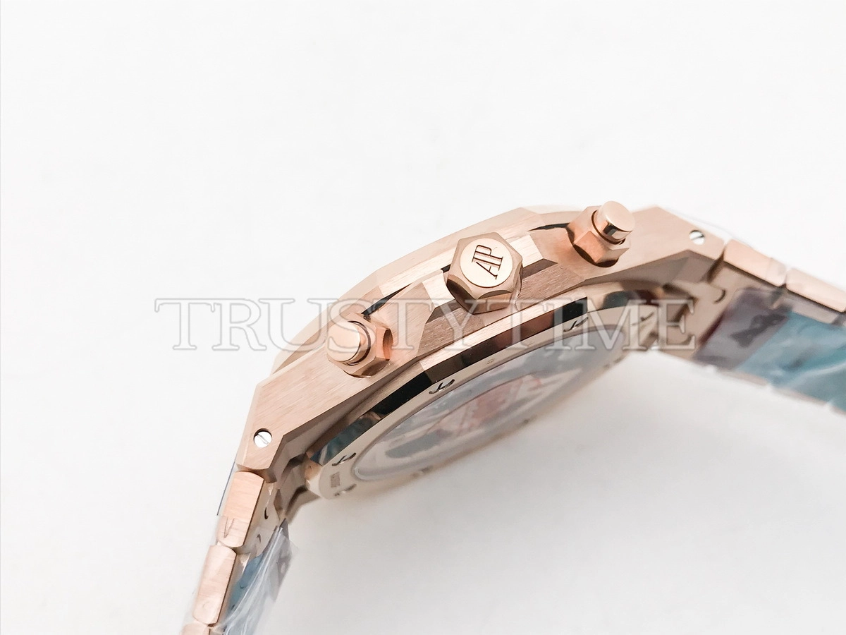 Копия часов Audemars Piguet Royal Oak Selfwinding Chronograph 26240OR.OO.1320OR.08