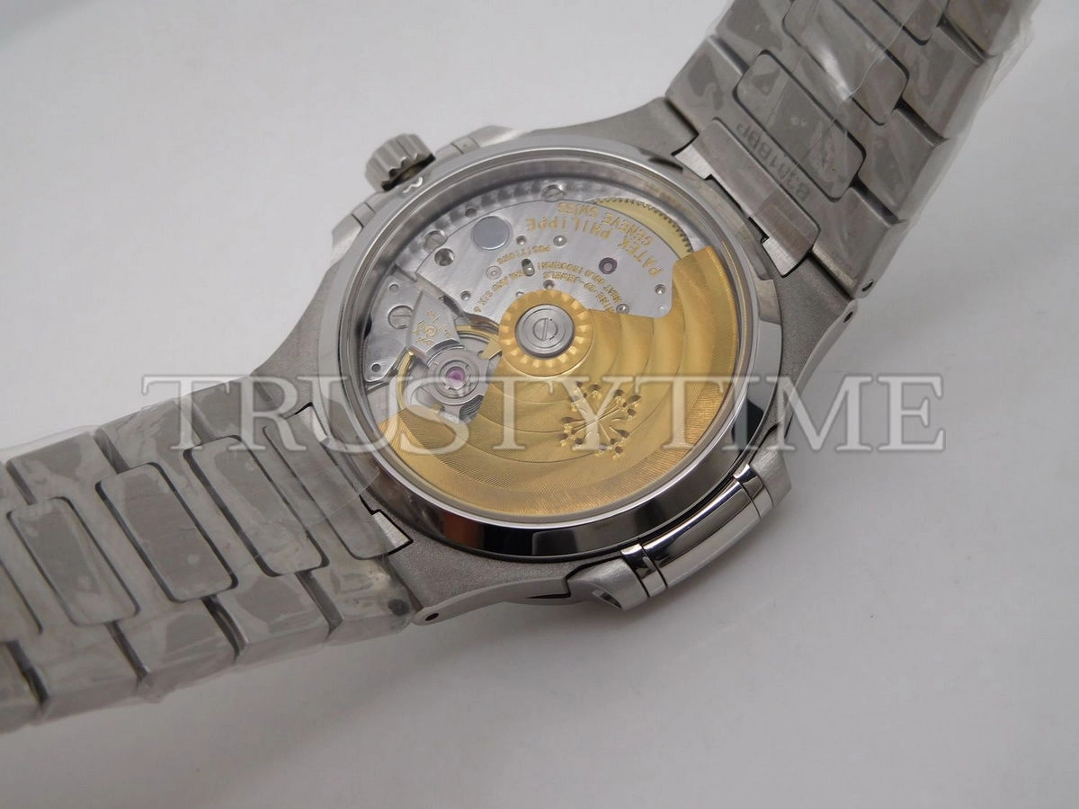 Копия часов Patek Philippe Nautilus Lades 34mm 7018/1A-010