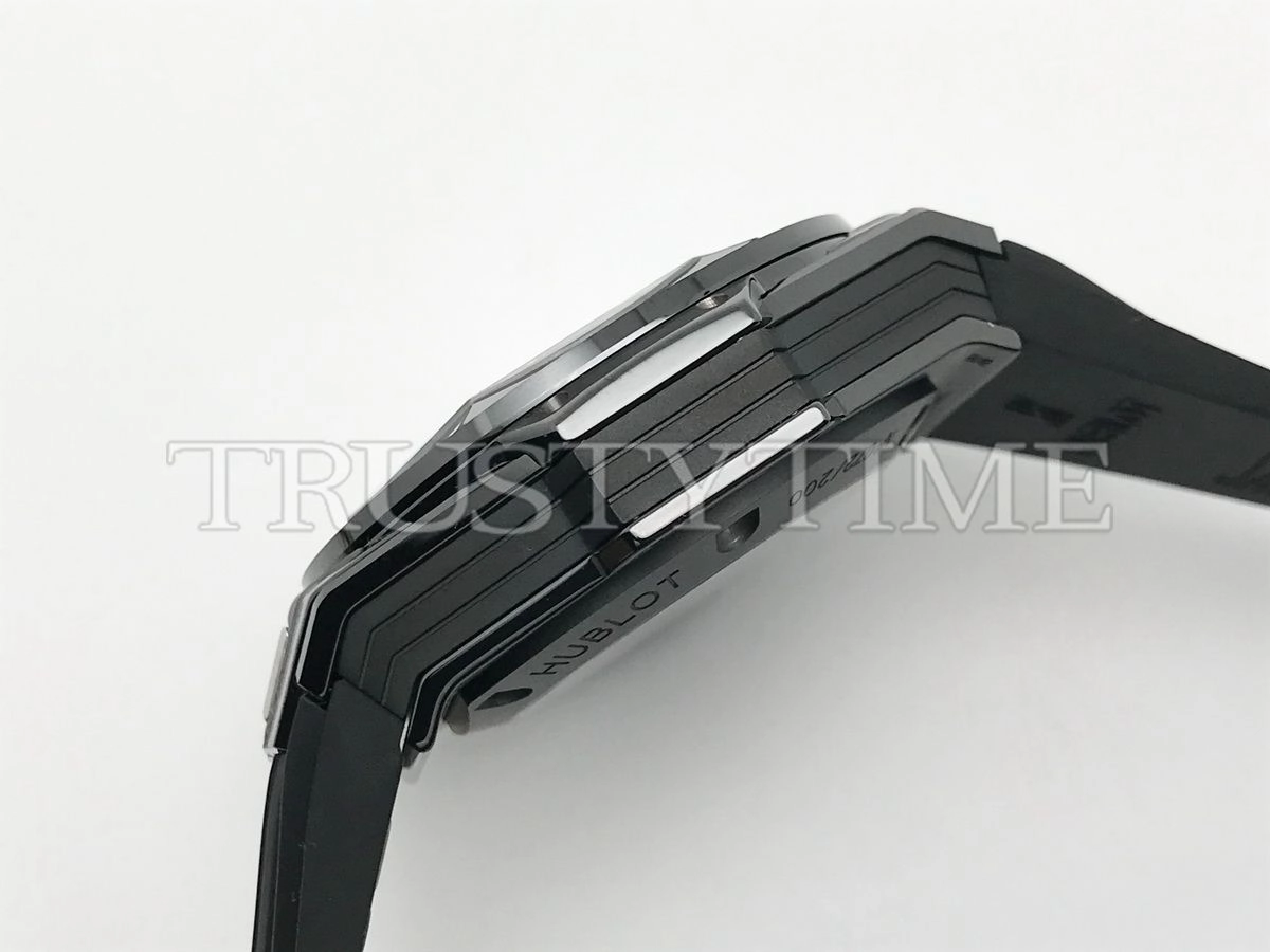 Копия часов Hublot Big Bang Sang Bleu II 45mm 418.CX.1114.RX.MXM20