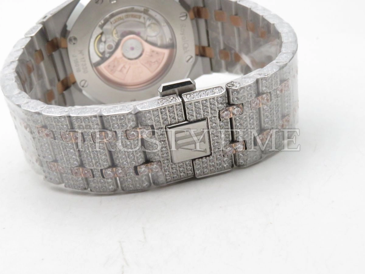 Копия часов Audemars Piguet Royal Oak 15400 Full Diamond