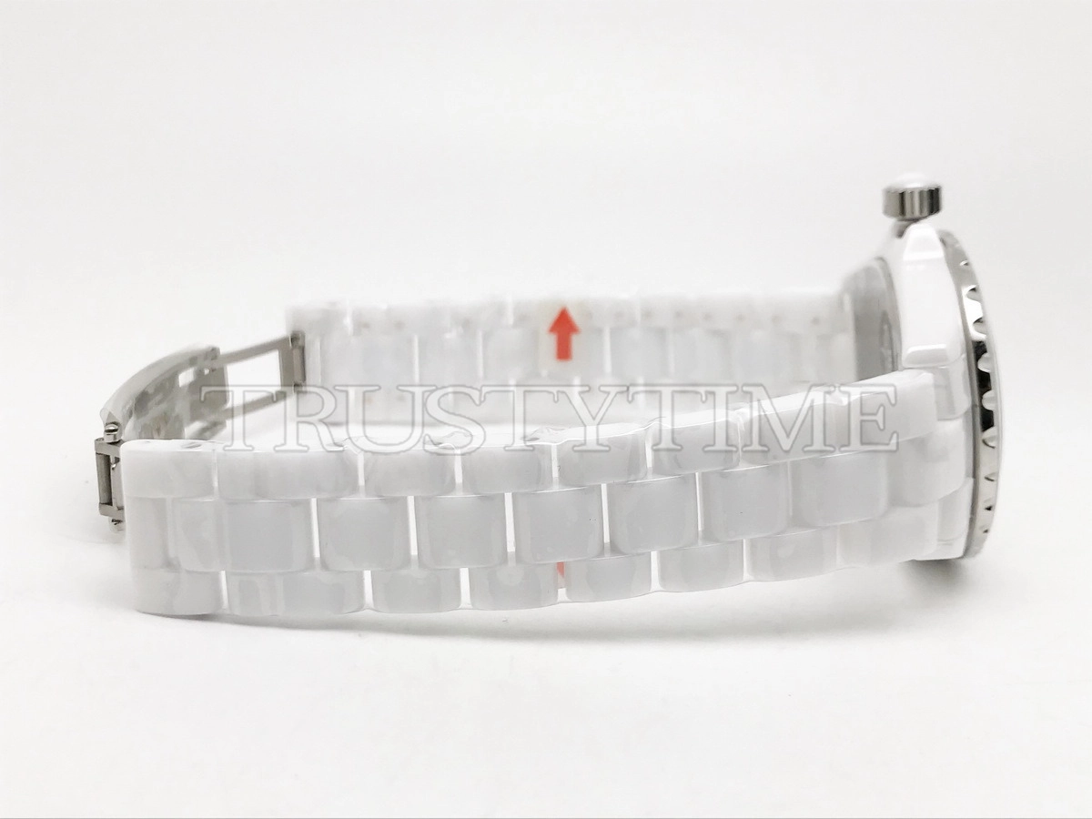 Копия часов Chanel J-12 White Diamond Dial 38 H1629
