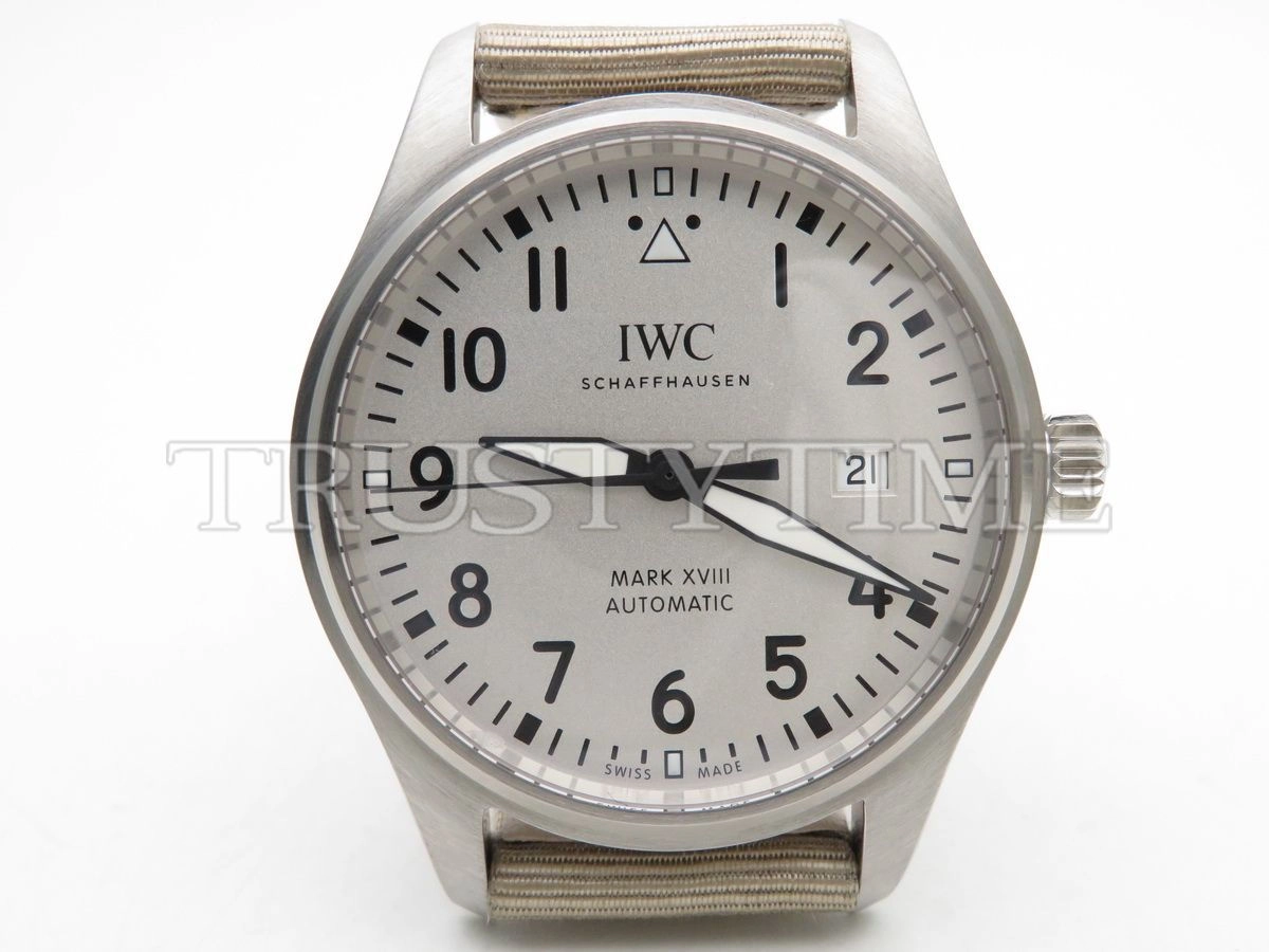Копия часов IWC Pilot's Watch Mark XVIII 40mm IW327017