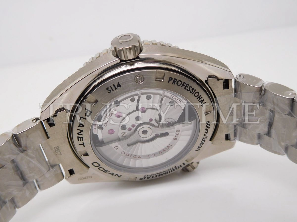 Копия часов Omega Seamaster Planet Ocean 600m Co‑Axial Master Chronometer 45,5mm 232.90.46.21.03.001