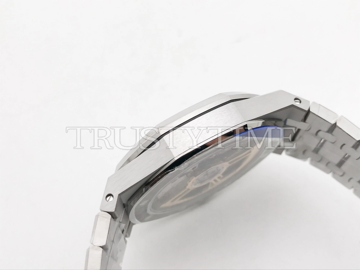 Копия часов Audemars Piguet Royal Oak Selfwinding 15510ST.OO.1320ST.07