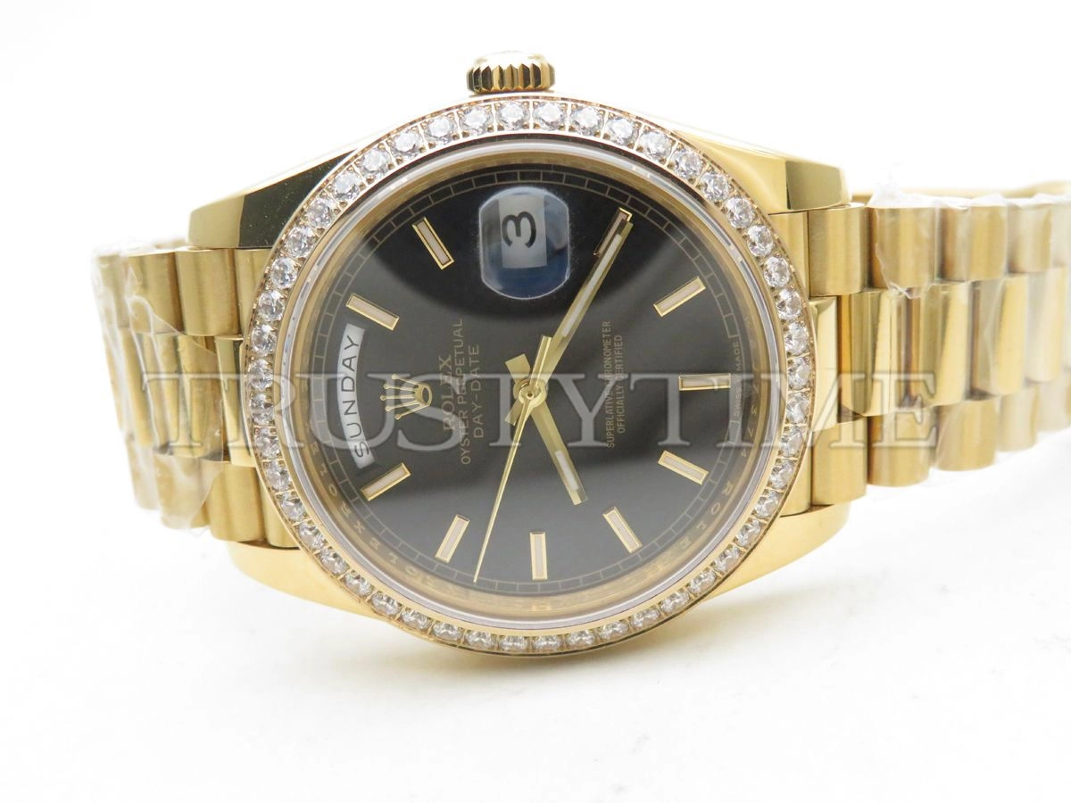 Копия часов Rolex Day-Date 40mm 228348RBR-0004