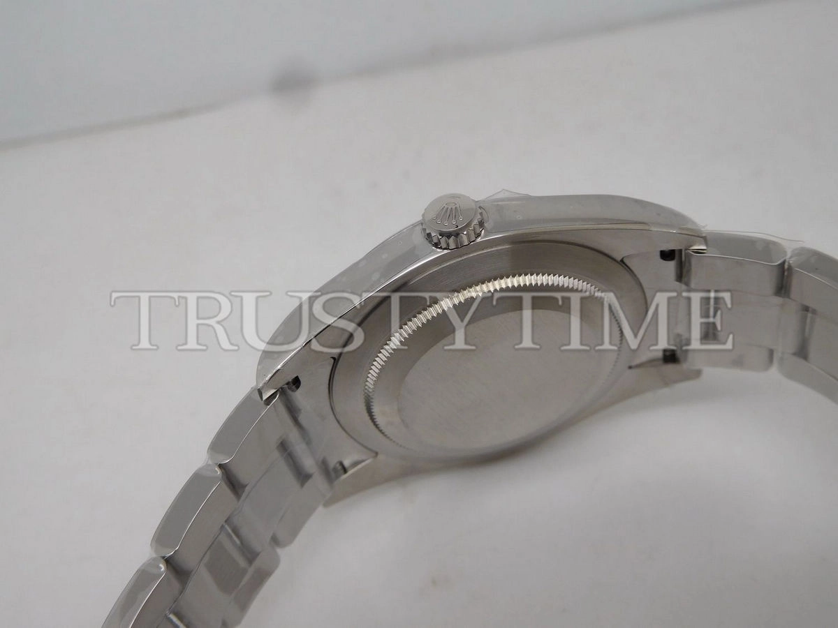 Копия часов Rolex Oyster Perpetual 39mm 114300-0005