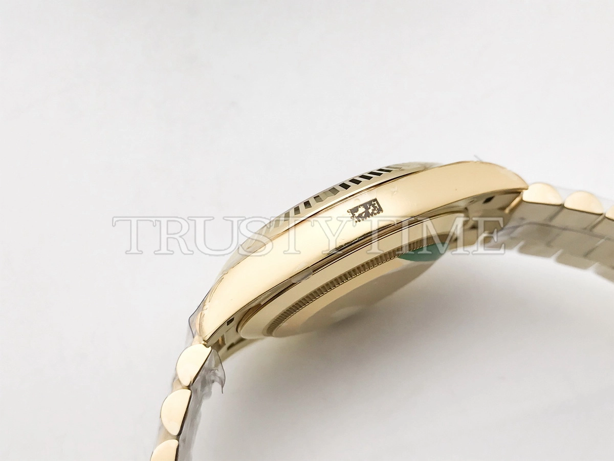 Копия часов Rolex Day-Date 40mm 228238-0069
