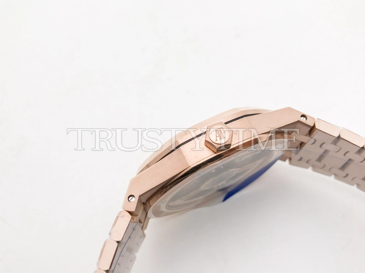Копия часов Audemars Piguet Royal Oak Selfwinding 15510OR.OO.1320OR.03