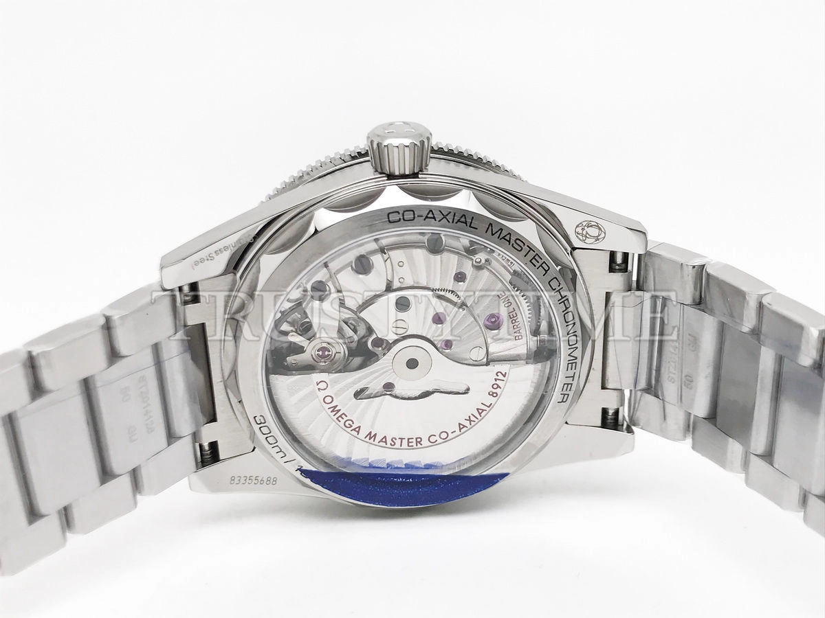 Копия часов Omega Seamaster 300m 41mm 234.30.41.21.01.001