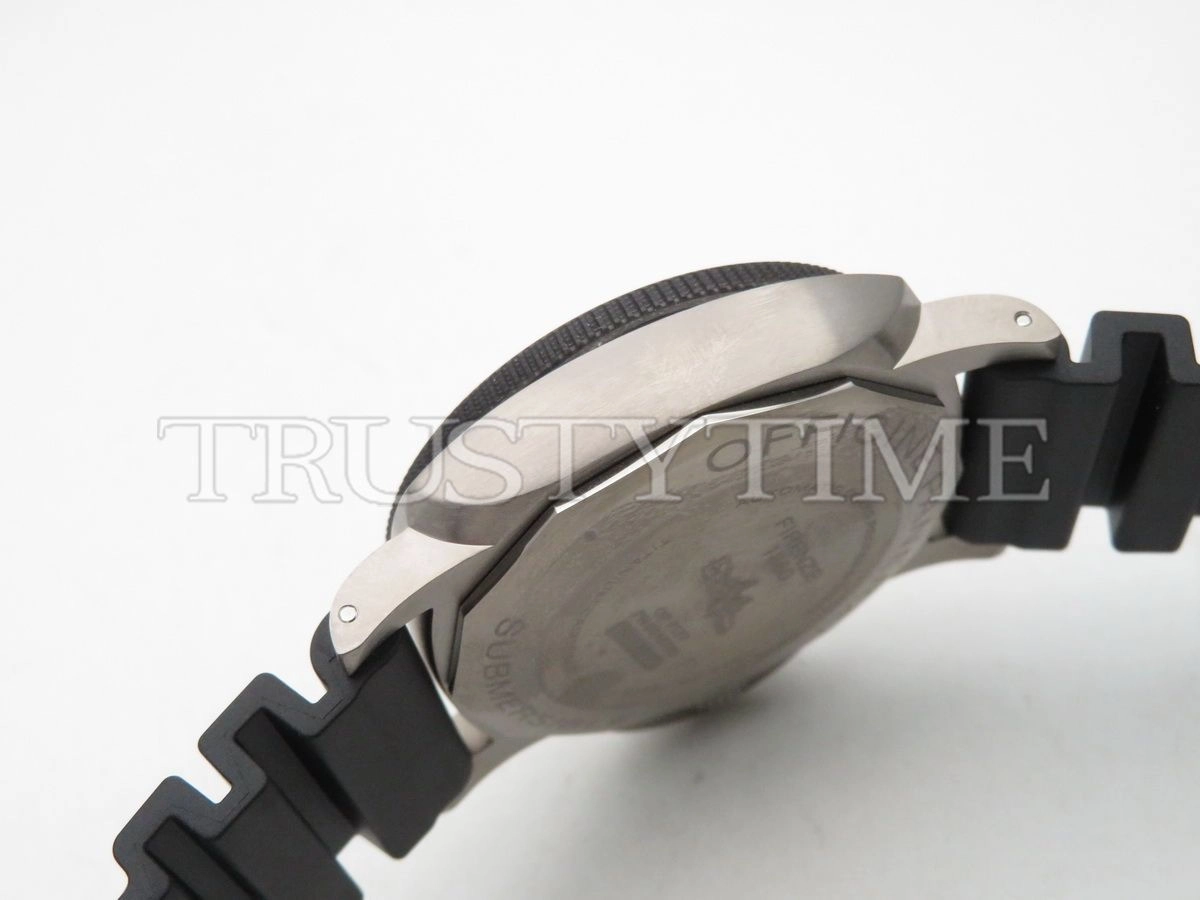 Копия часов Panerai Luminor Submersible 3 Days Automatic BMG-Tech 47mm PAM00799
