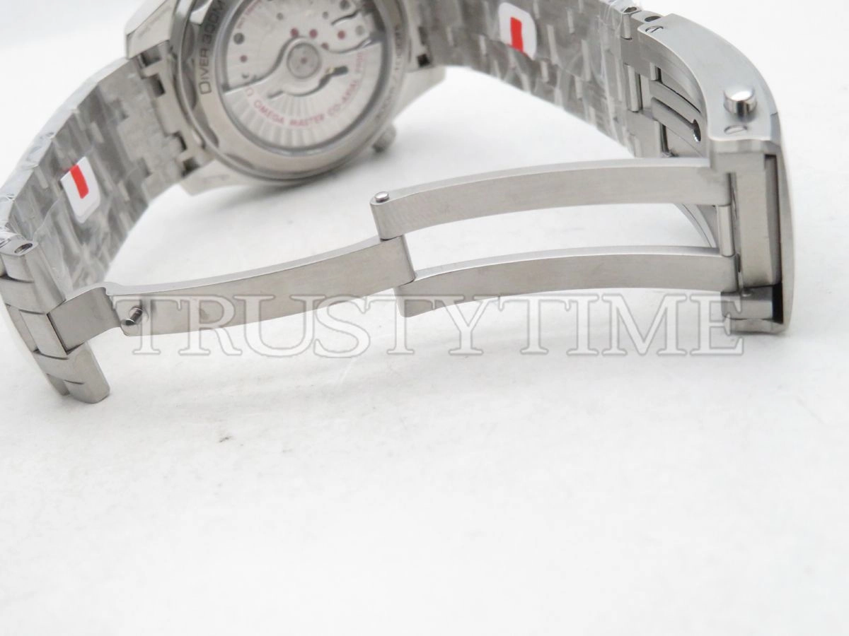 Копия часов Omega Seamaster Diver 300m Co‑Axial Master Chronometer Chronograph 44mm 210.30.44.51.01.001