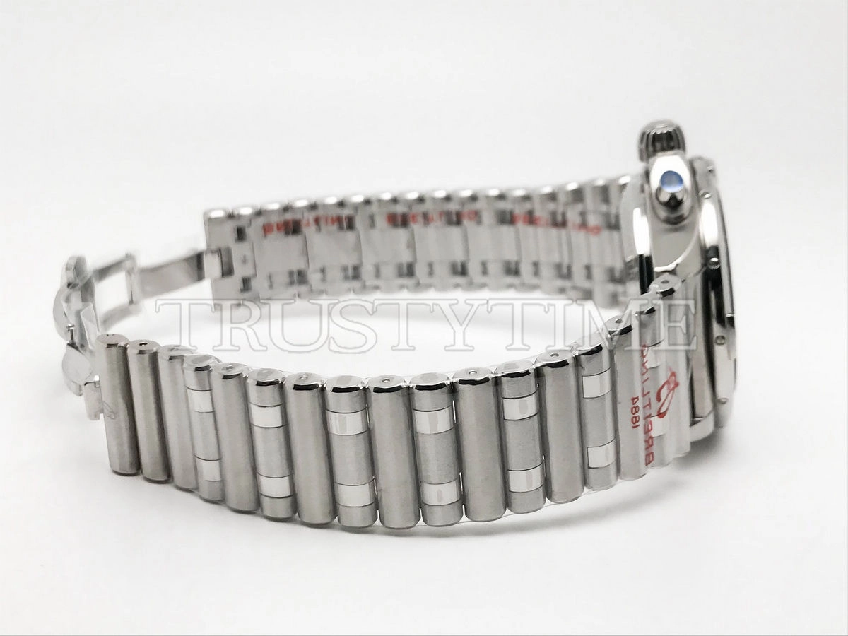 Копия часов Breitling Chronomat B01 42 Six Nations Wales AB0134A61K1A1
