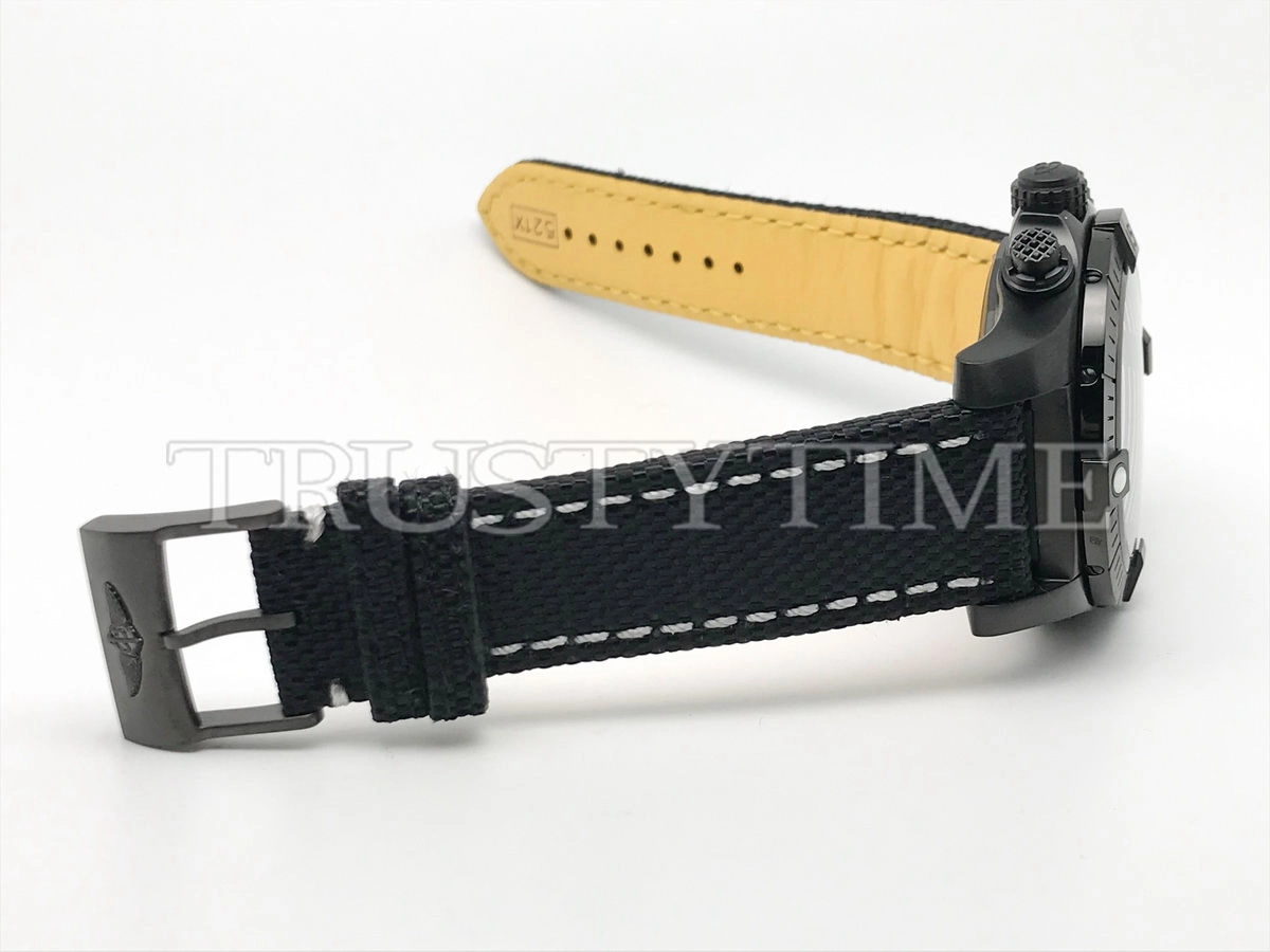 Копия часов Breitling Avenger Chronograph 45 Night Mission V13317101B1X1